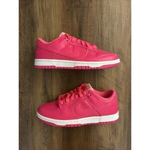 Nike Dunk Low Hyper Pink Sneakers DZ5196-600 Women’s Size 7 Brand New